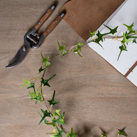 small ivy garland