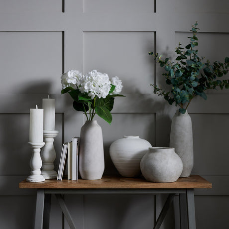 regola matt white ceramic vase
